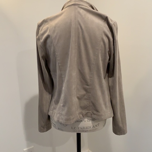BB DAKOTA Suede It Out light grey drape open-front jacket size M - Picture 4 of 4